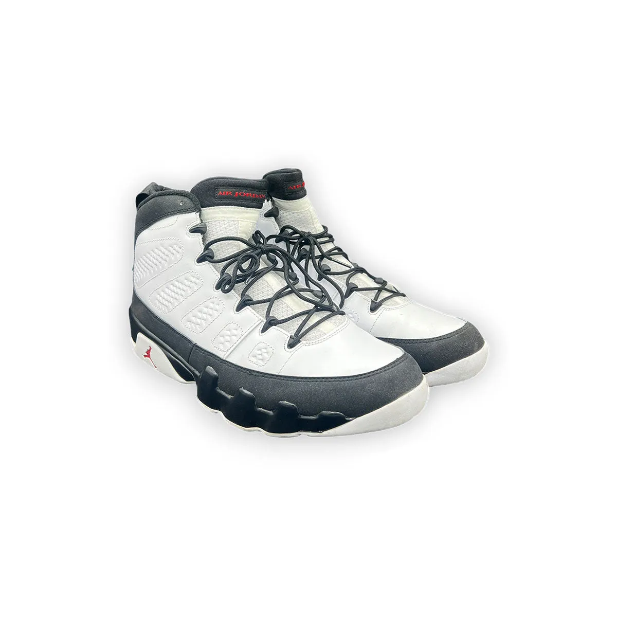 Air Jordan 9 Retro White Black Red (2010) size 13 (Pre-Owned)