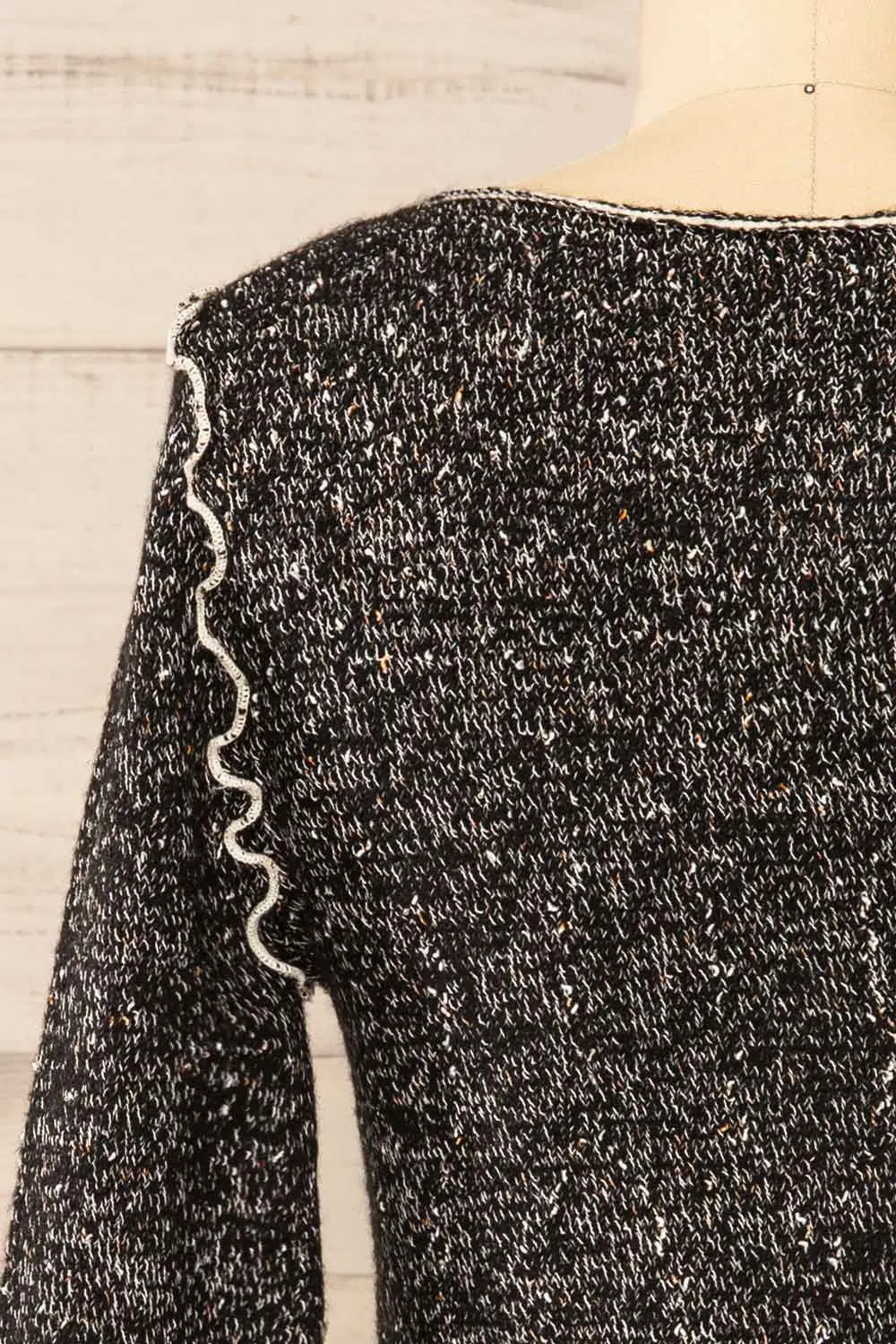 Castries | Black & White Long Sleeve Top w/ Frills