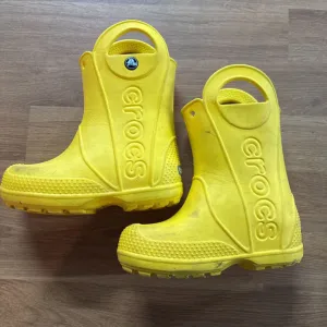 Crocs Yellow Rain Boots (wear) - 8