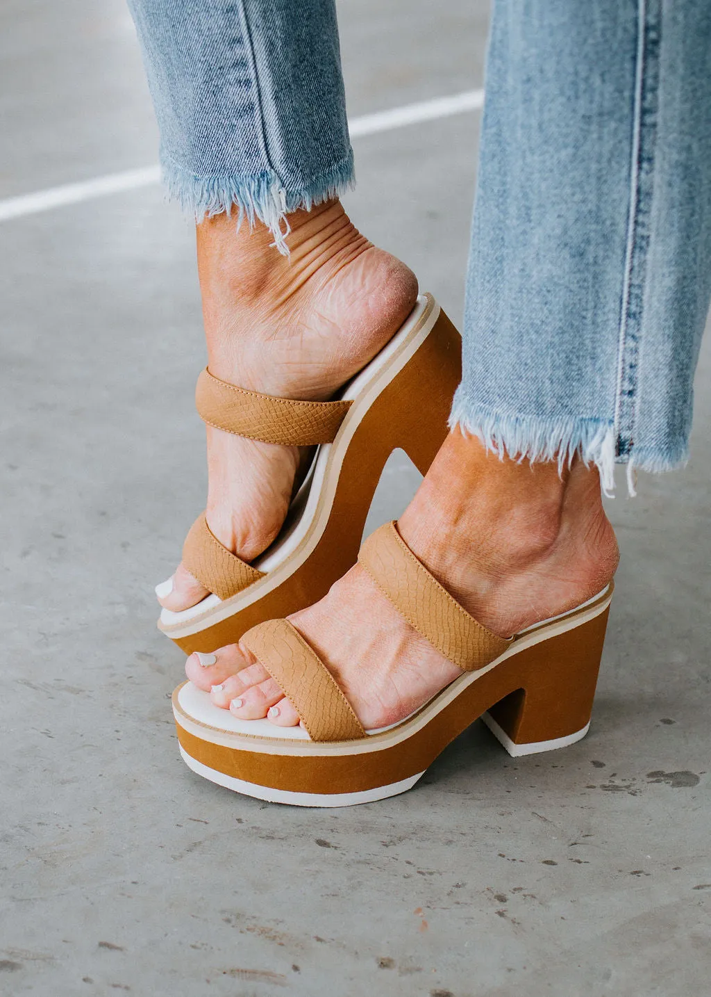 Daphne Chunky Heel