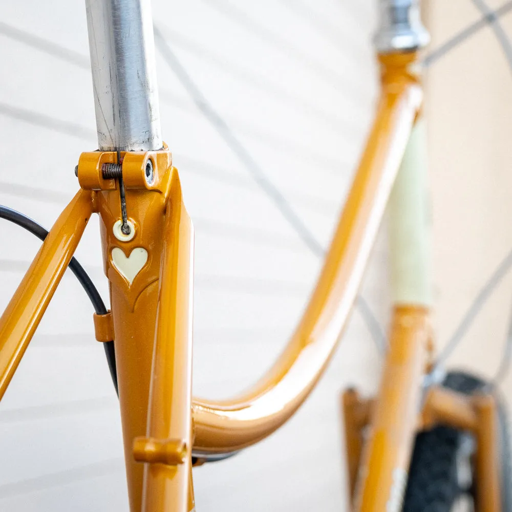 Frame - Lugged Susie W. Longbolts / Wolbis Slugstone