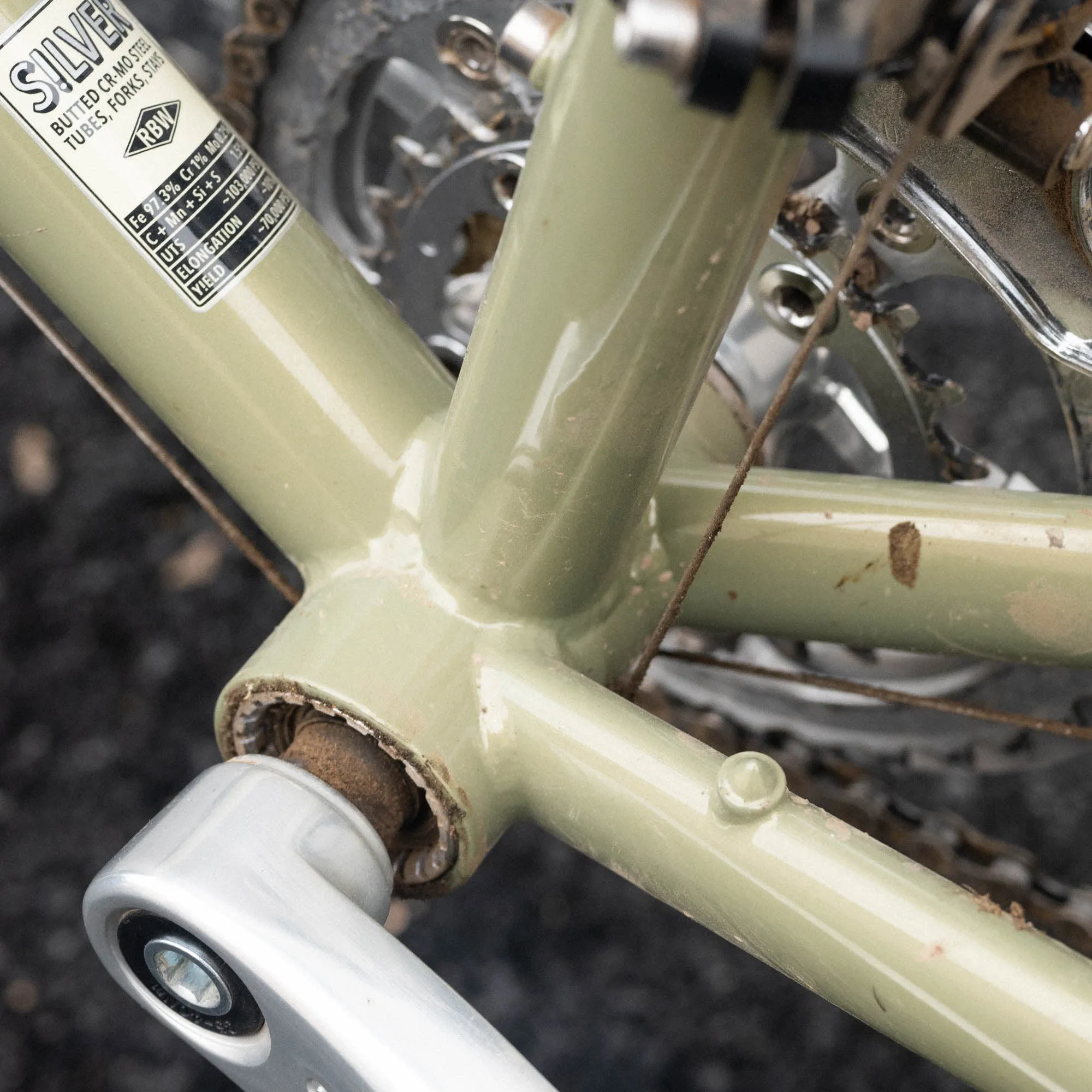 Frame - Lugged Susie W. Longbolts / Wolbis Slugstone