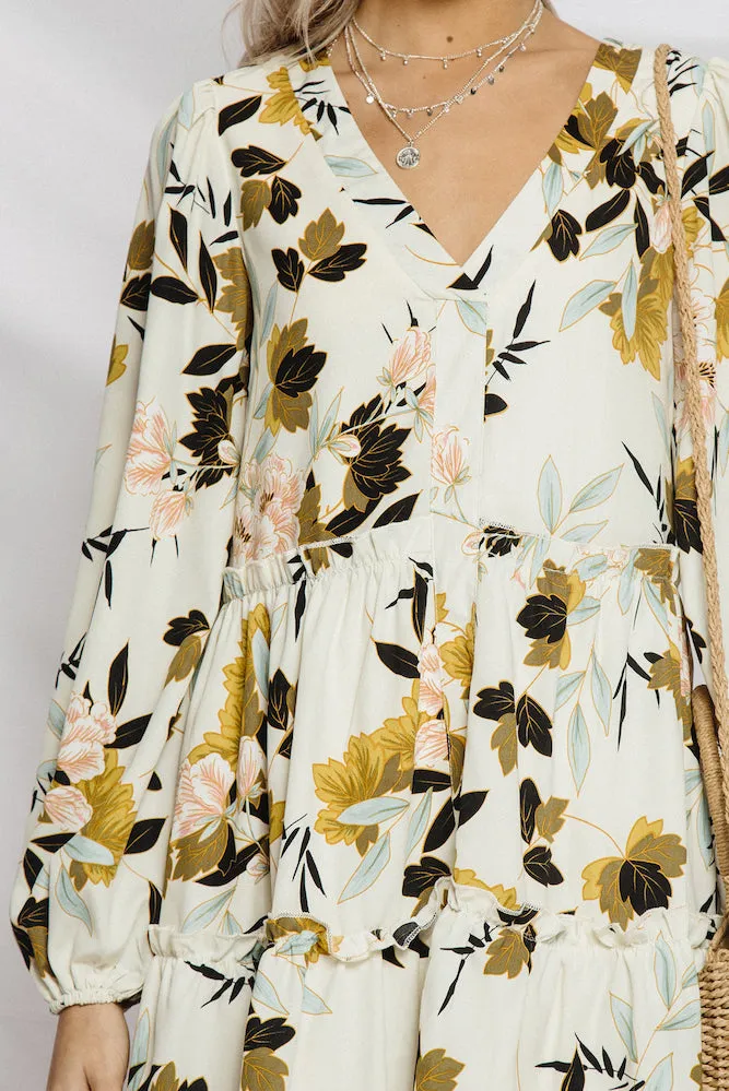 Frolicking Dress Beige