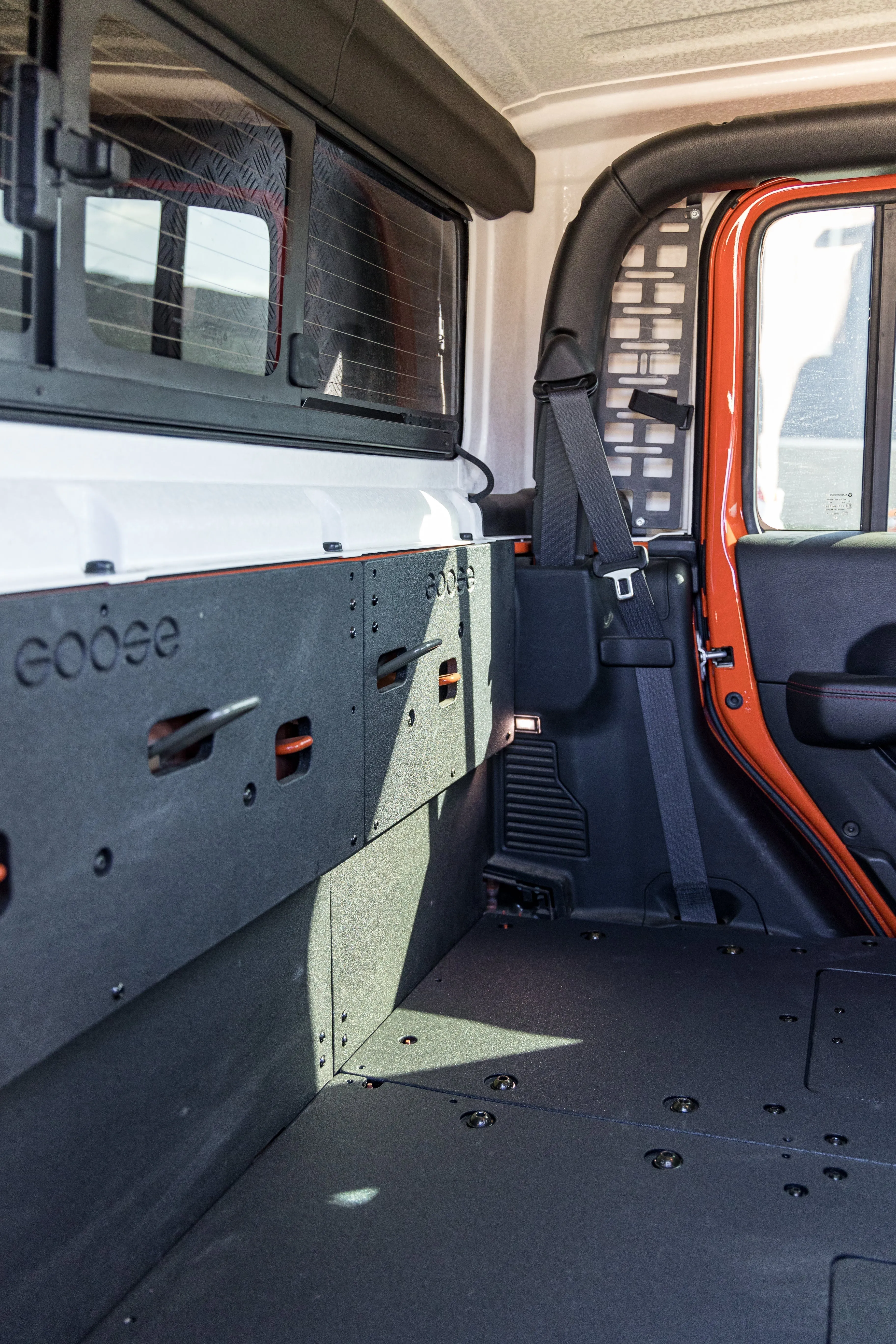 Jeep Gladiator 2019-Present JT 4 Door - Back Wall