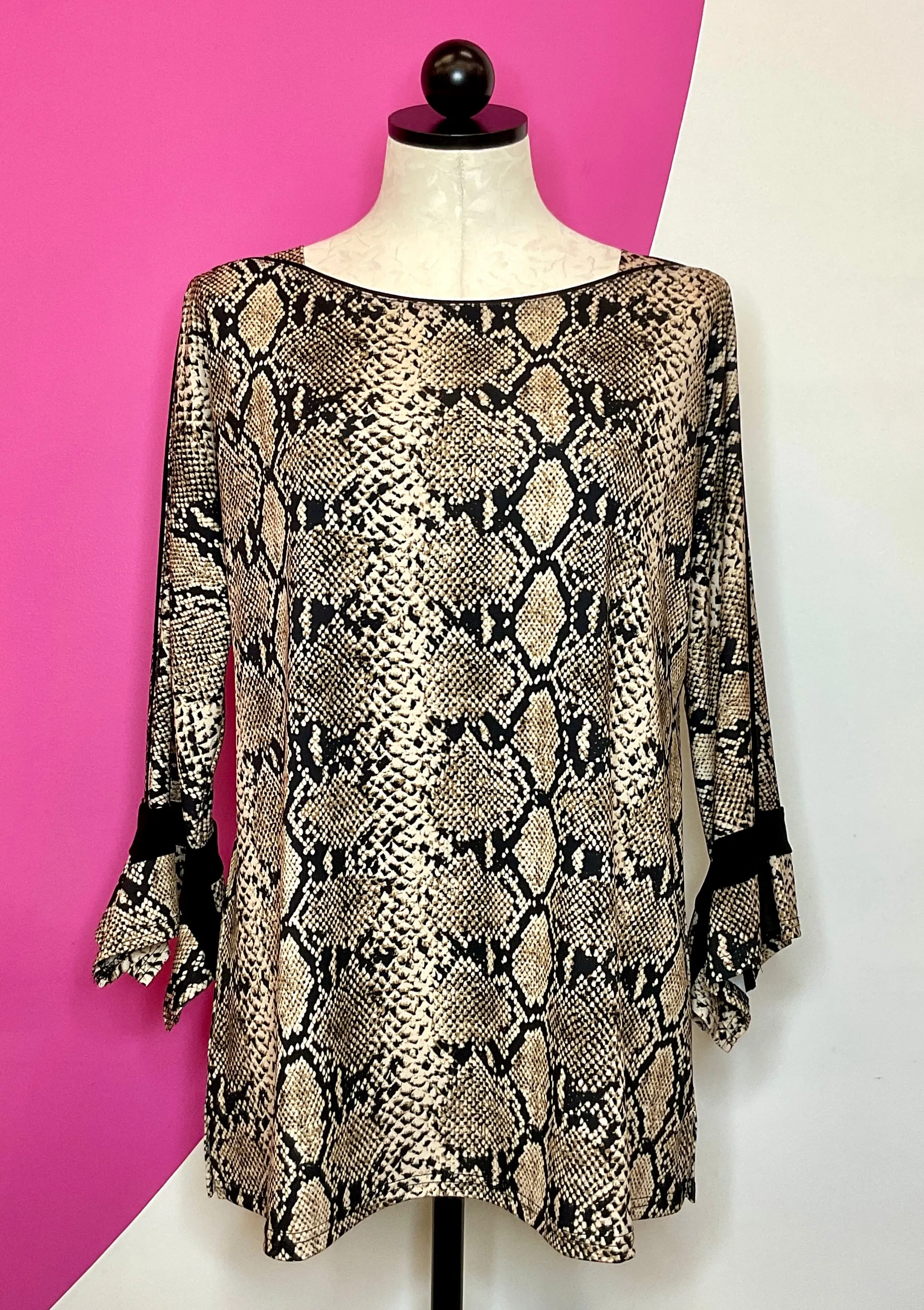 LIOR PARIS NEW PYTHON JERSEY TOP - L