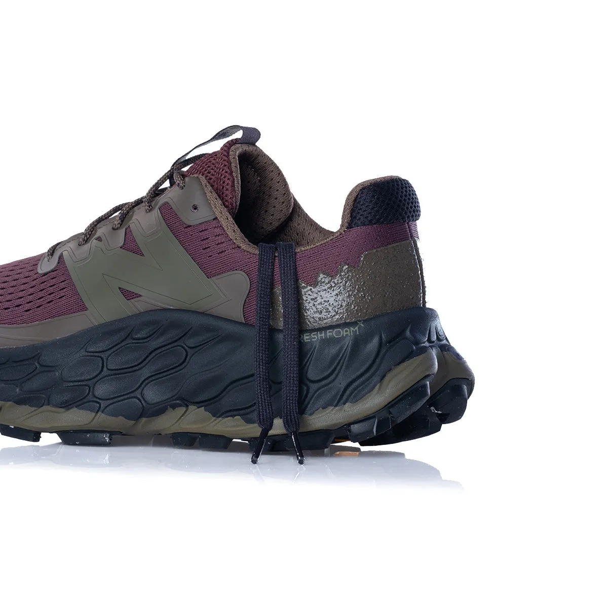 NEW BALANCE FRESH FOAM TRAIL MORE V3 MTMORNAD MAGNET VIBRAM OUTSOLE