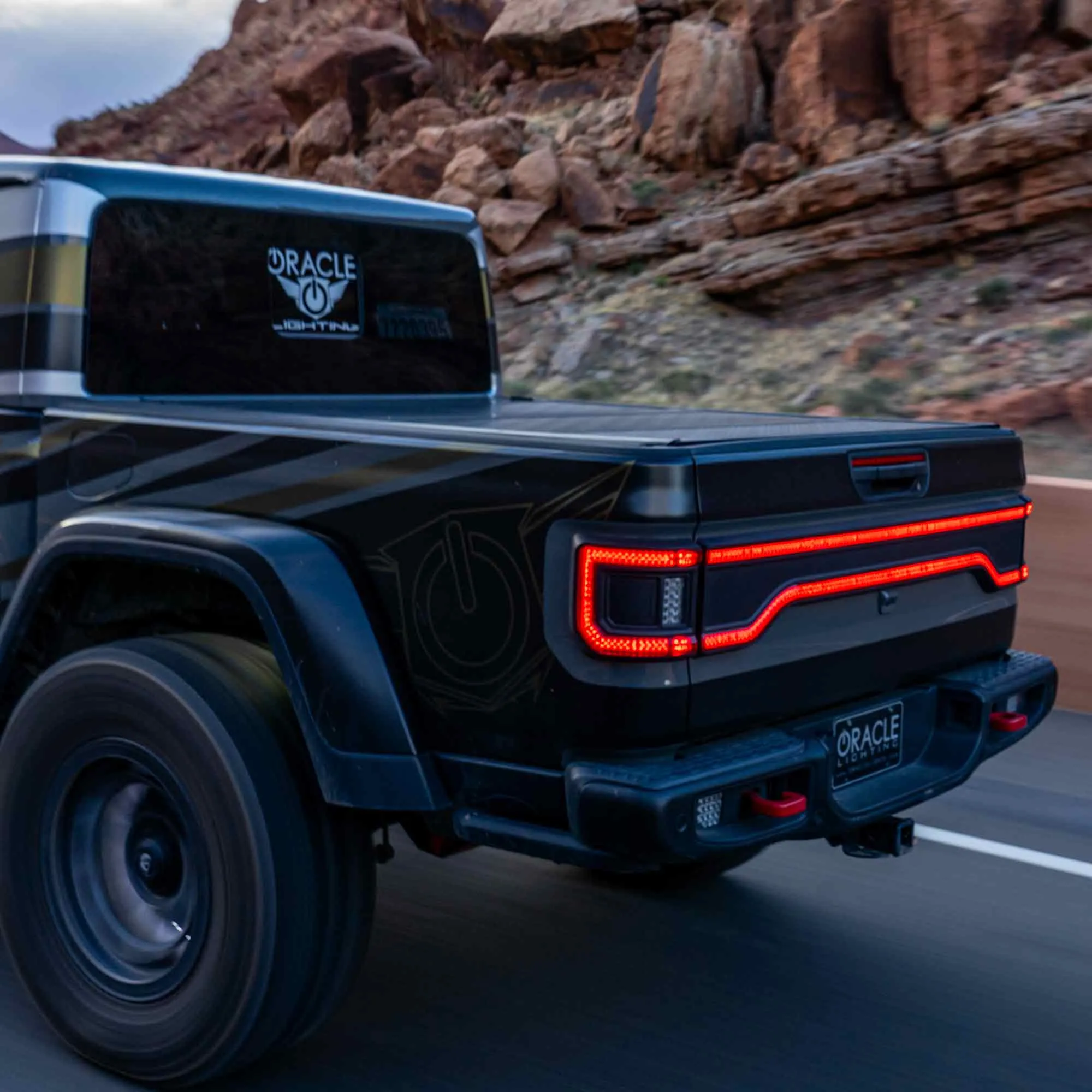 ORACLE Lighting Racetrack Flush Style LED Tailgate Panel Light for Jeep Gladiator JT