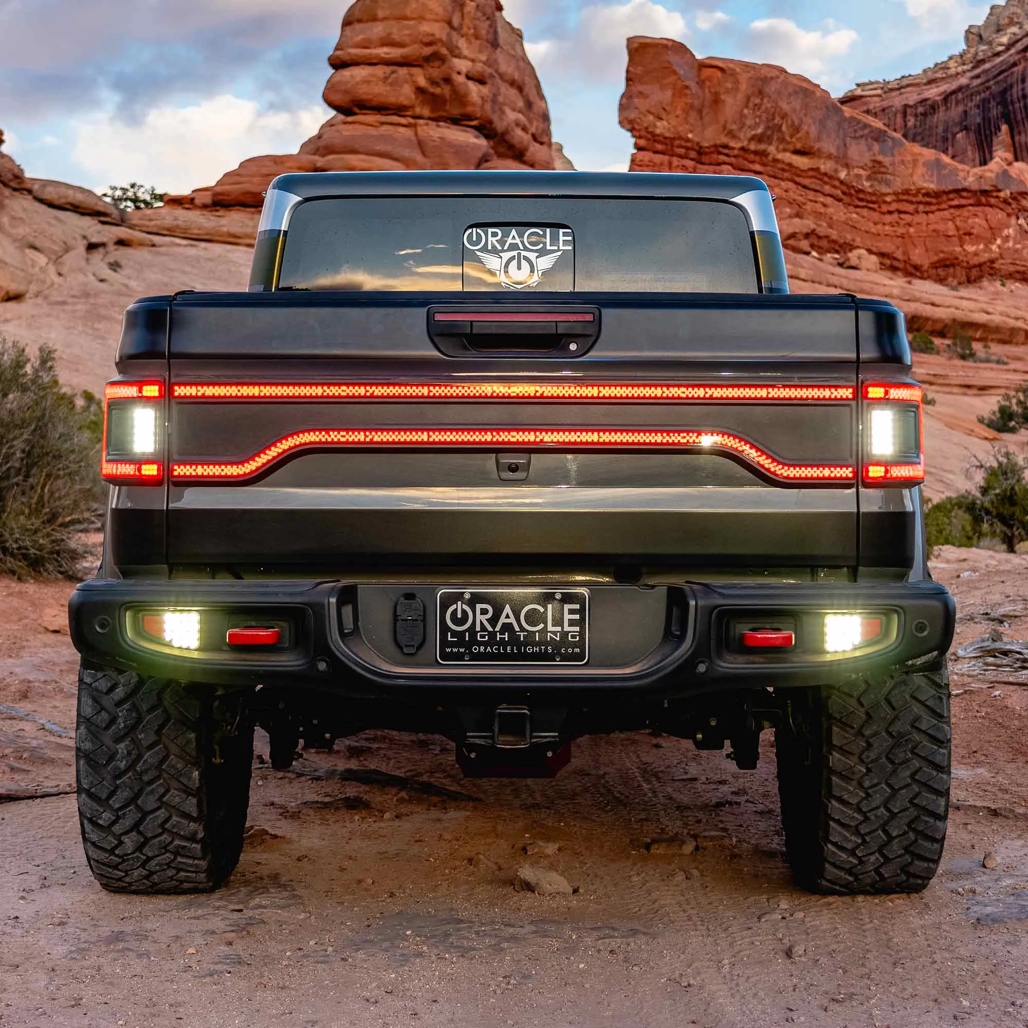 ORACLE Lighting Racetrack Flush Style LED Tailgate Panel Light for Jeep Gladiator JT