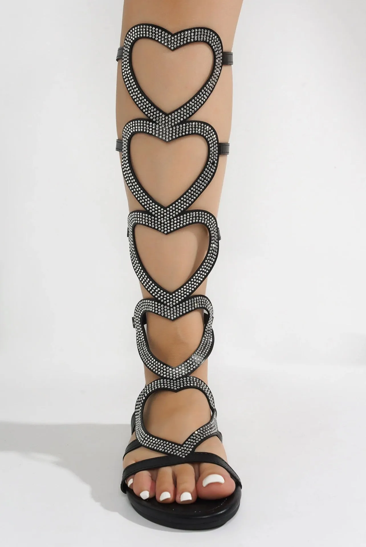 SENNAYA Black Sandals | Chic