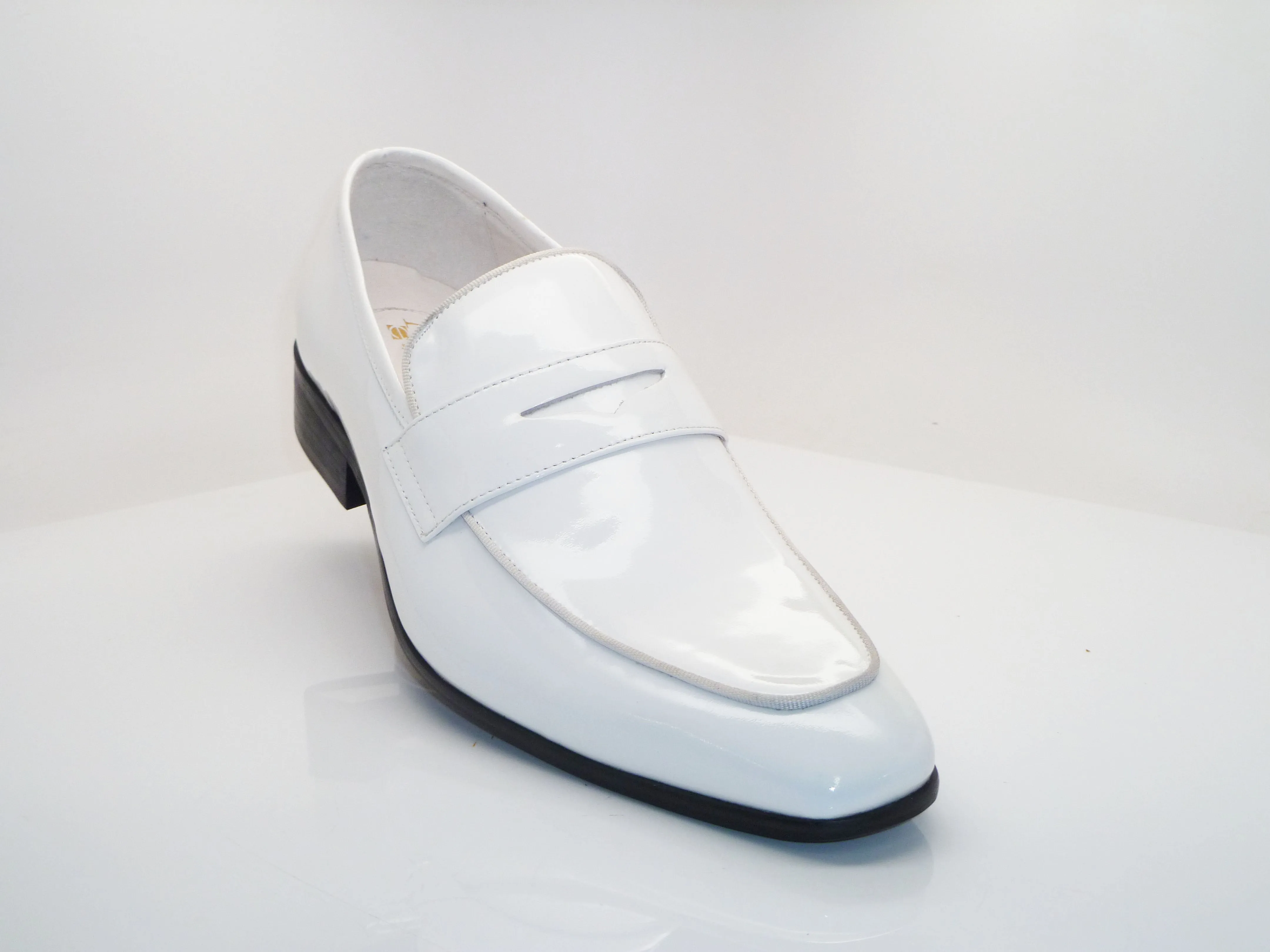 Style: 2240-12P-White