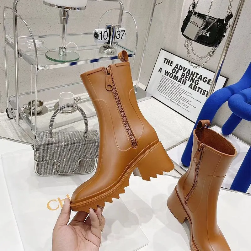 Wenkouban 2023 New Square Toe Rain Boots For Women Chunky Heel Thick Sole Ankle Boots Designer Chelsea Boots Ladies Rubber Boot Rain Shoes