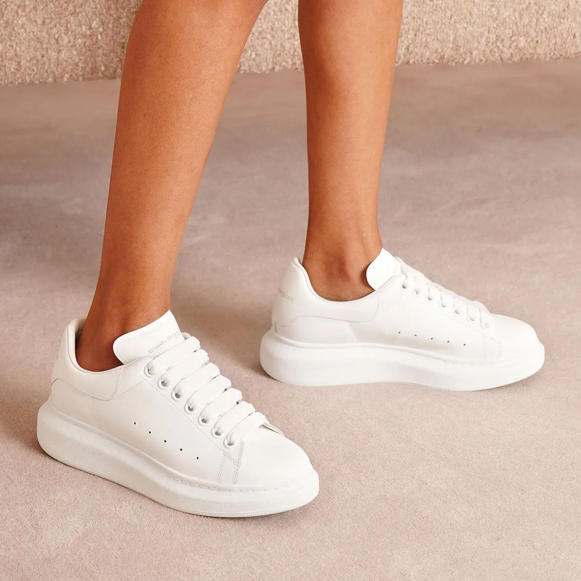White and white classic sneakers