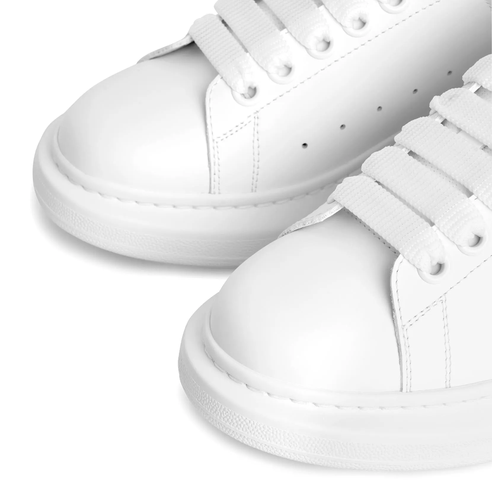 White and white classic sneakers