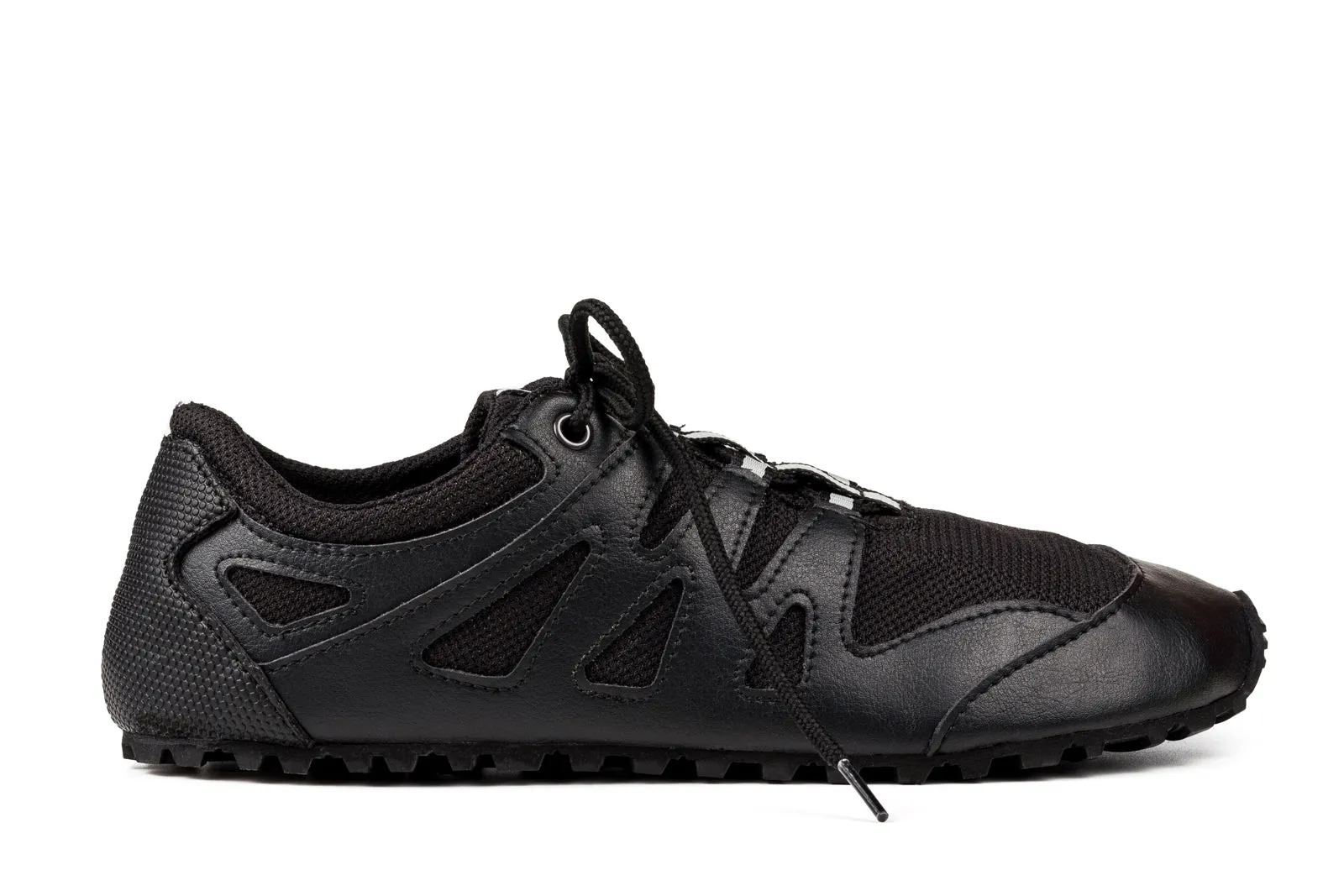 Women’s Chitra Trek&Trail xWide barefoot black sneakers