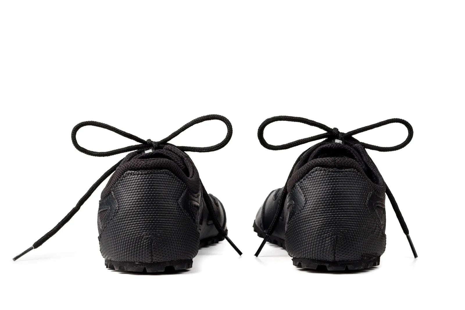 Women’s Chitra Trek&Trail xWide barefoot black sneakers