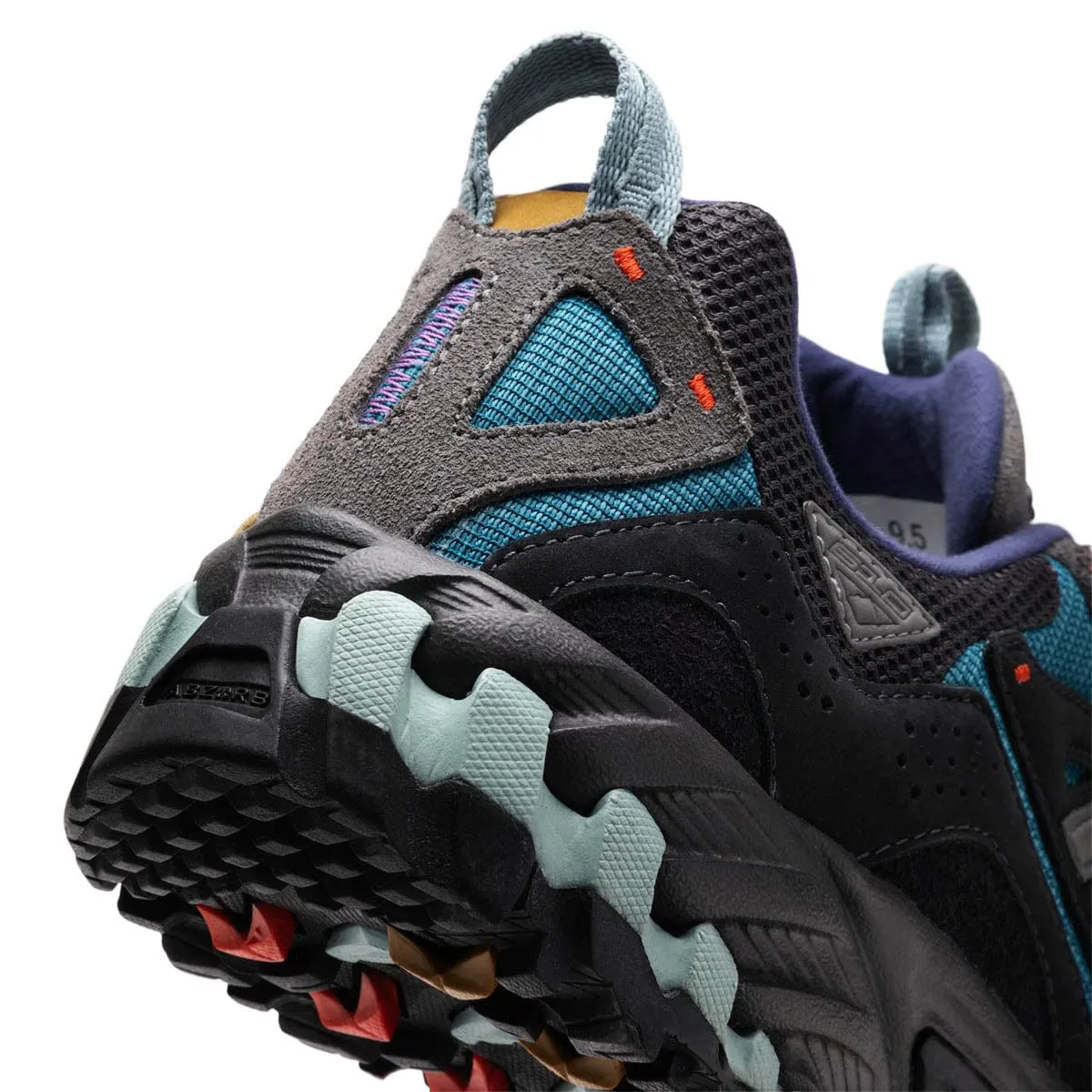 X NEW BALANCE ML610TB1